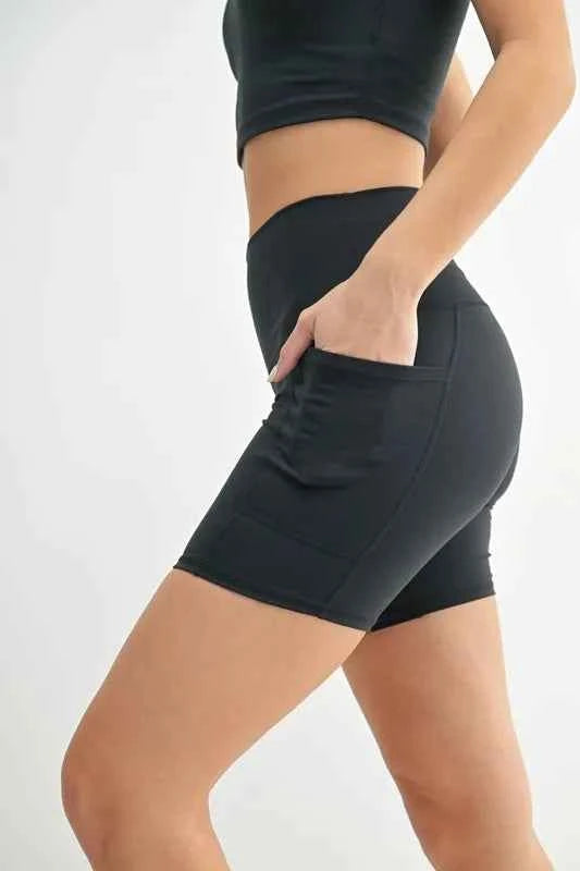 MONO B Venice Cloud Light Sculpt Biker Shorts