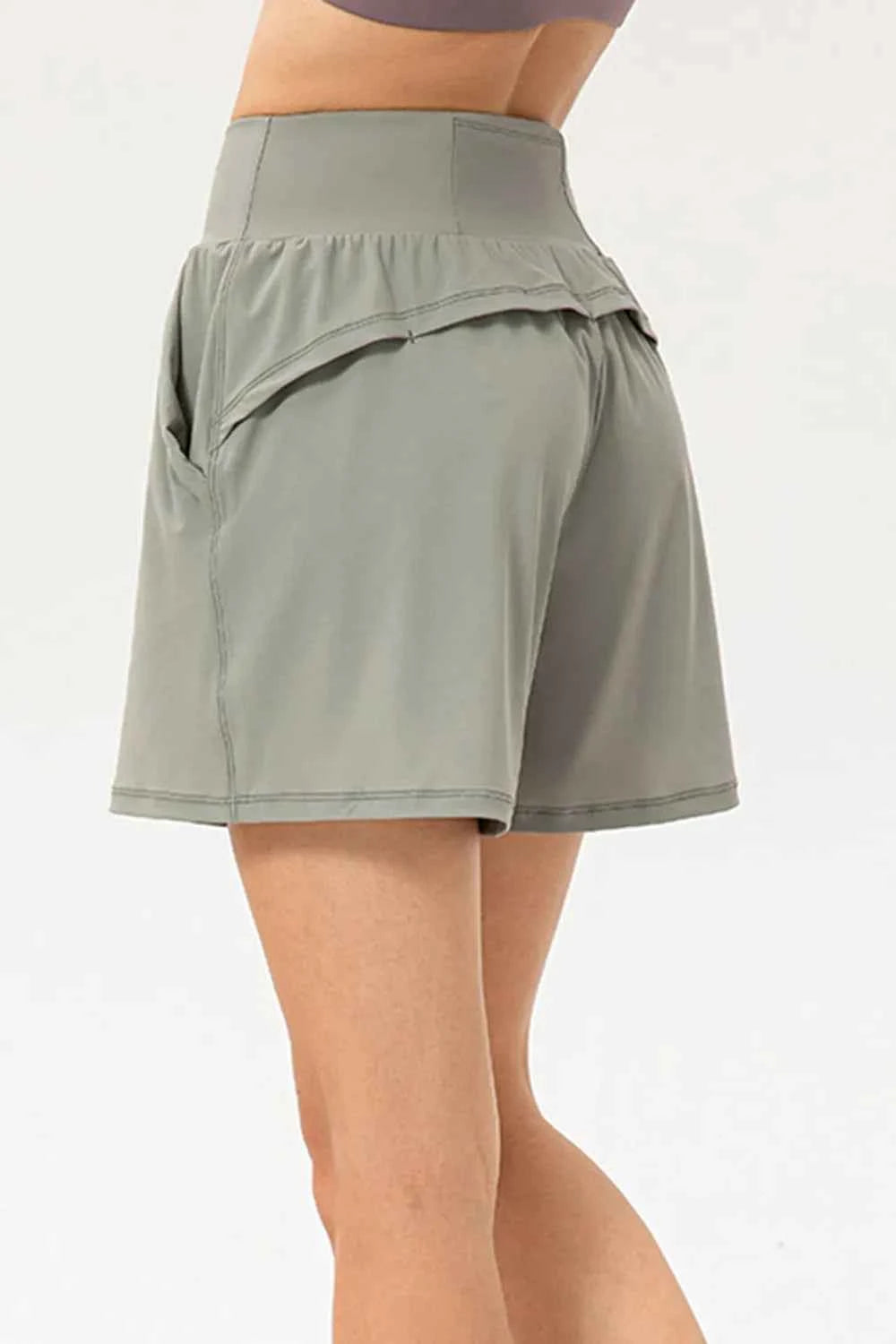 Pocketed Elastic Waist Active Shorts